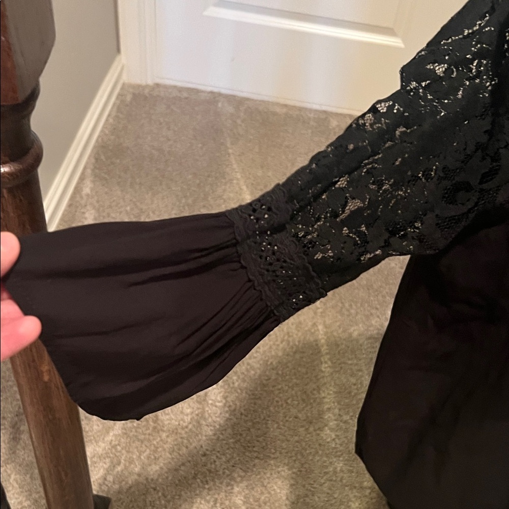 Staccato Black Lace Blouse - Picture 7 of 11